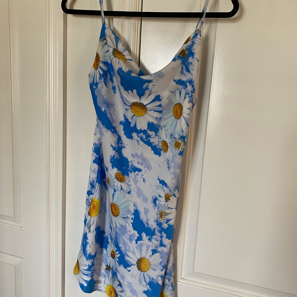 Urban Outfitters daisy dress, size small